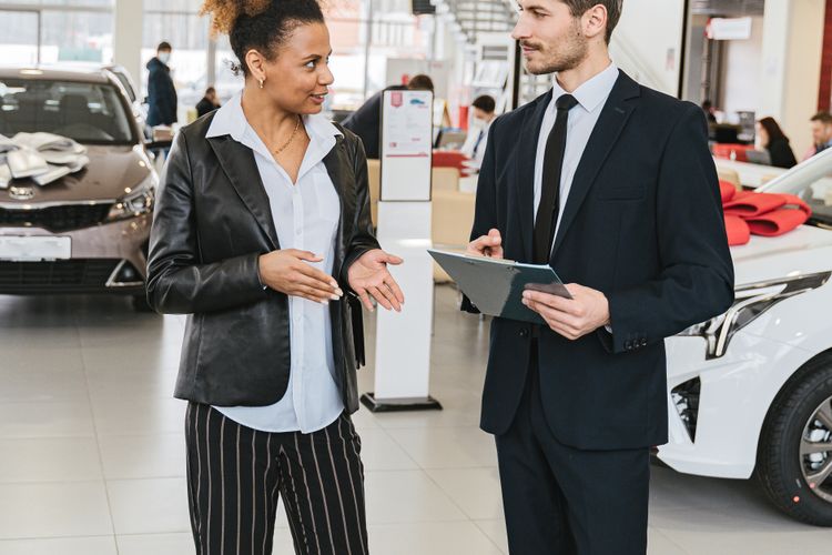 Aprire un'agenzia di compravendita auto usate: guida completa