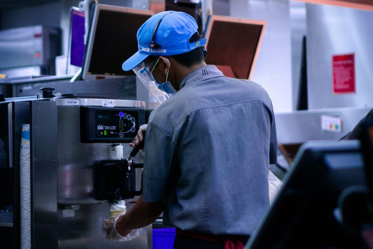 Come essere assunto da McDonald's: la guida completa