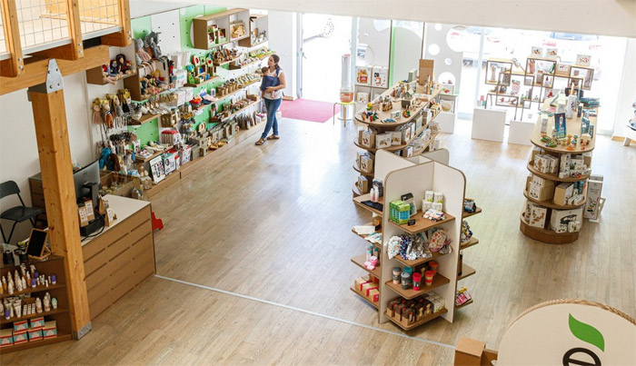 Franchising a impatto zero: l’allestimento negozi ecologico che sta facendo la differenza.