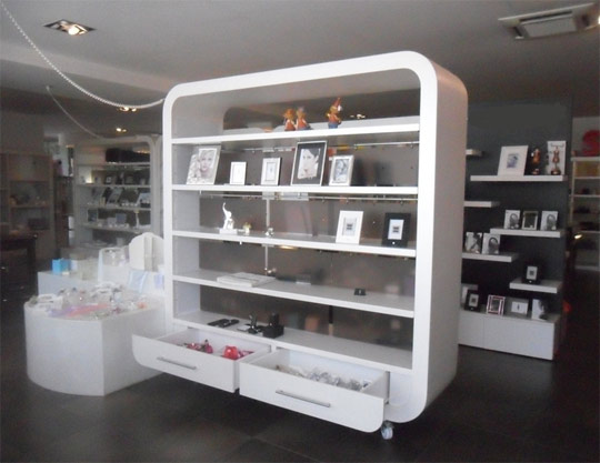 negozio abbigliamento arredamento