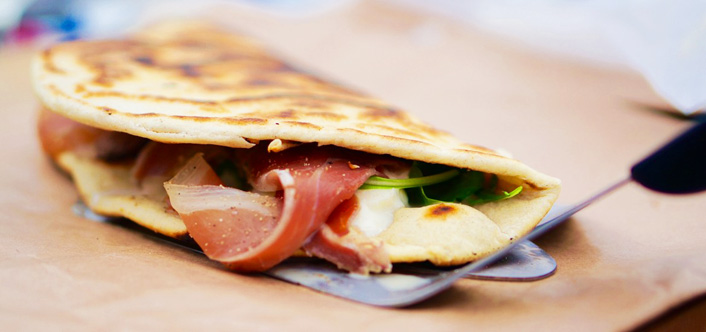 La Piadina Romagnola, da alimento tipico a fondamento di diverse reti franchising